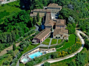 Гостиница Borgo Colleoli Resort  Коллеоли